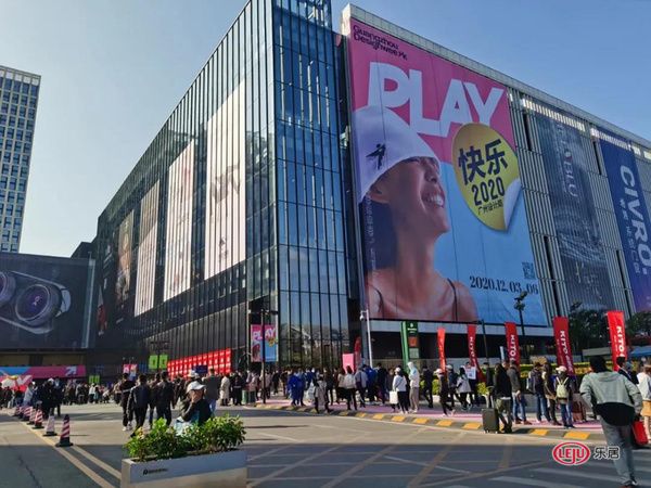 荣誉时刻 | 2020广州设计周 陈铁荣获40 UNDER 40中国(辽宁)设计杰出青年