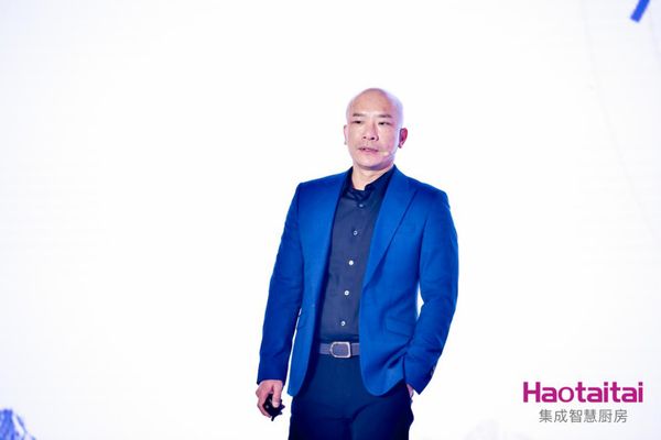 好太太电器(中国)有限公司董事长 老健明先生