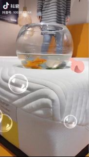 一晚上翻滚200多次,却找不到正确睡觉姿势723.png