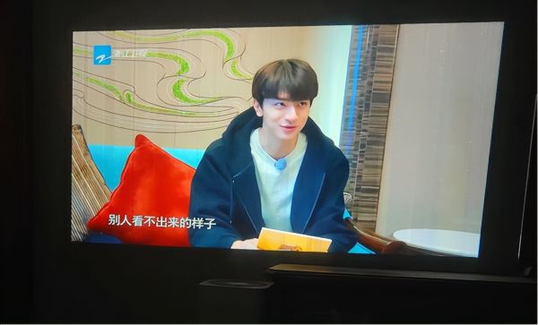 百元投影仪新飞Q1真的好用吗?建议还是入手千元投影仪