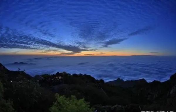 (▲泰山四大奇观之云海玉盘)