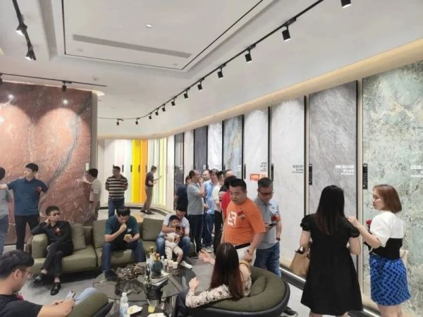 精准布局大湾区，东莞冠珠瓷砖旗舰店盛大开业，打造家居零售新标杆
