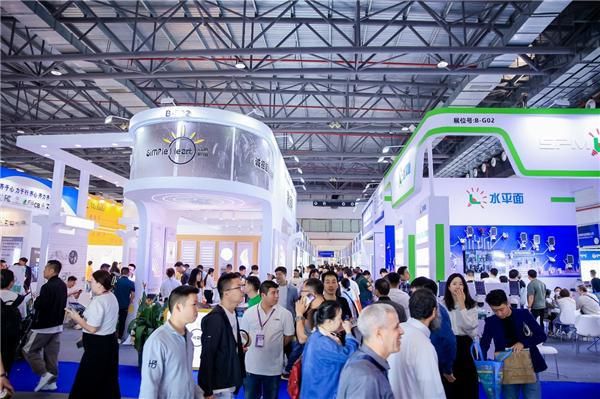 超29万人次入场,创展贸新高,启产业未来——第29届古镇灯博会圆满收官
