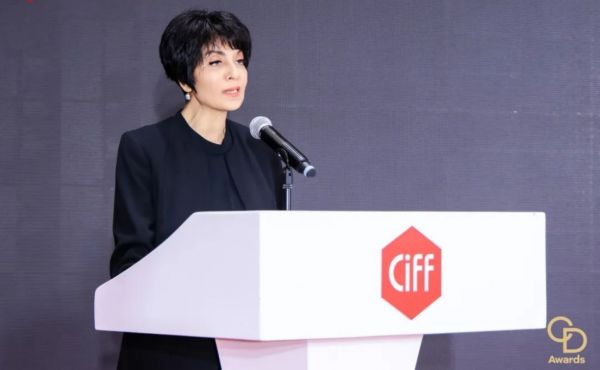 点亮中国好设计!2024中国家博会华钻奖颁奖典礼(民用家具展专场)举办