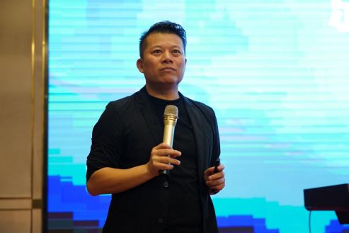 科技改变生活!贵丰机械饰面板智能装备新品发布会盛大举行