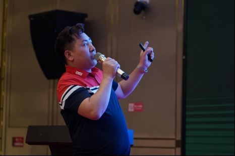 科技改变生活!贵丰机械饰面板智能装备新品发布会盛大举行