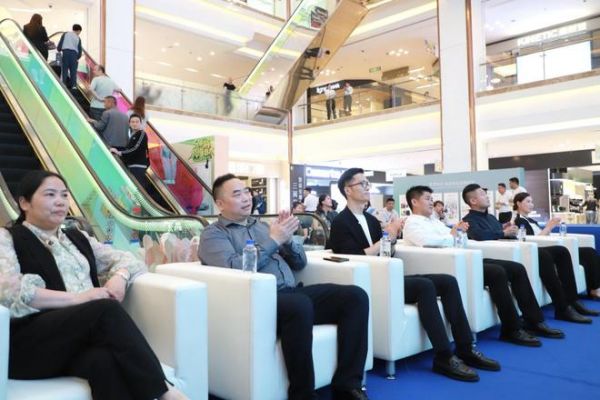 伊伊布舍爱家日(上海站)暨高定软装品牌标准发布圆满成功