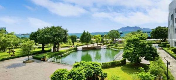 以城市之名致敬!叶德林董事长获评“企业发展年度人物”等荣誉称号