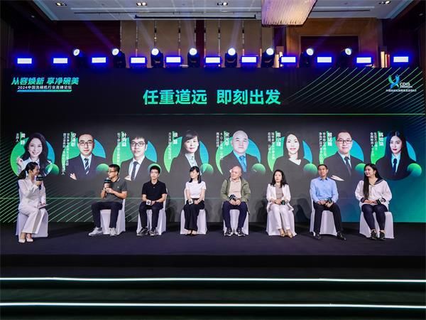 自旋式洗碗 ，A.O.史密斯“洁霸”洗碗机颠覆洁净体验
