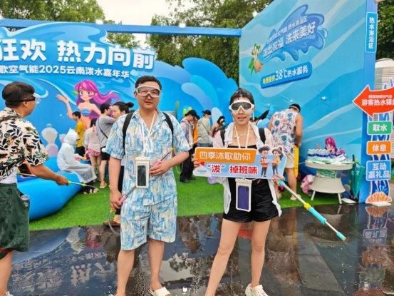 四季沐歌“冰火双城记”,激活文旅经济热效应