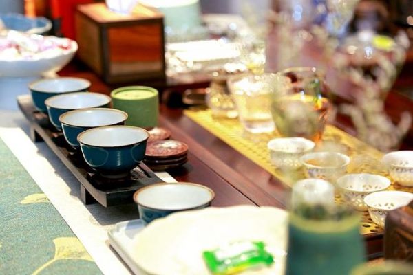 红木家具品牌哪家强?揭秘中国十大品牌排行榜!